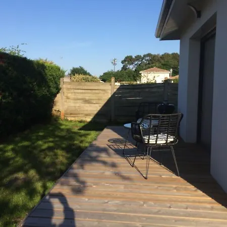 Joli De 25m2 Avec Terrasse, Ideal Pour Un Couple Lejlighed Gujan-Mestras